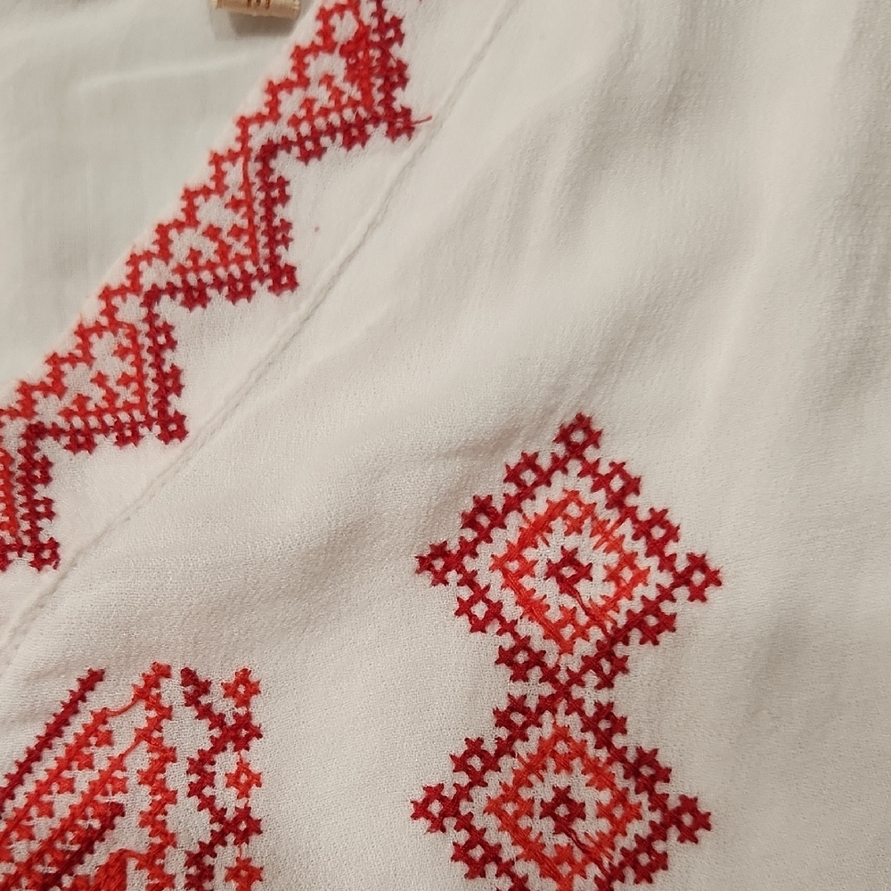Skies Are Blue Cream Romper with Red Accents - Picture 3 of 10